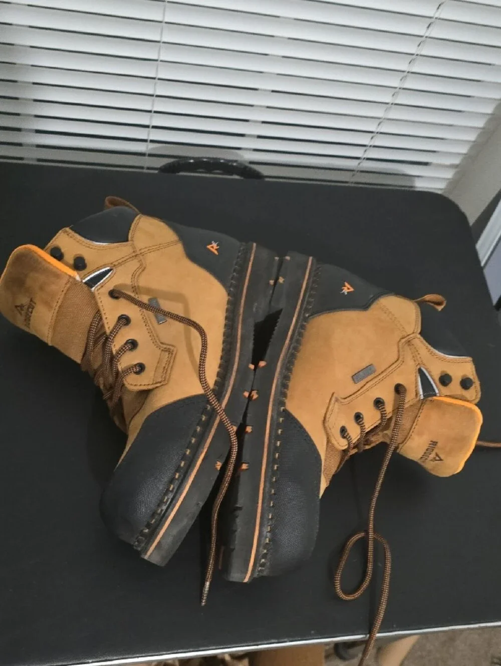 RIDGECUT Men's Tan Work Boots with Black Reinforced Toe